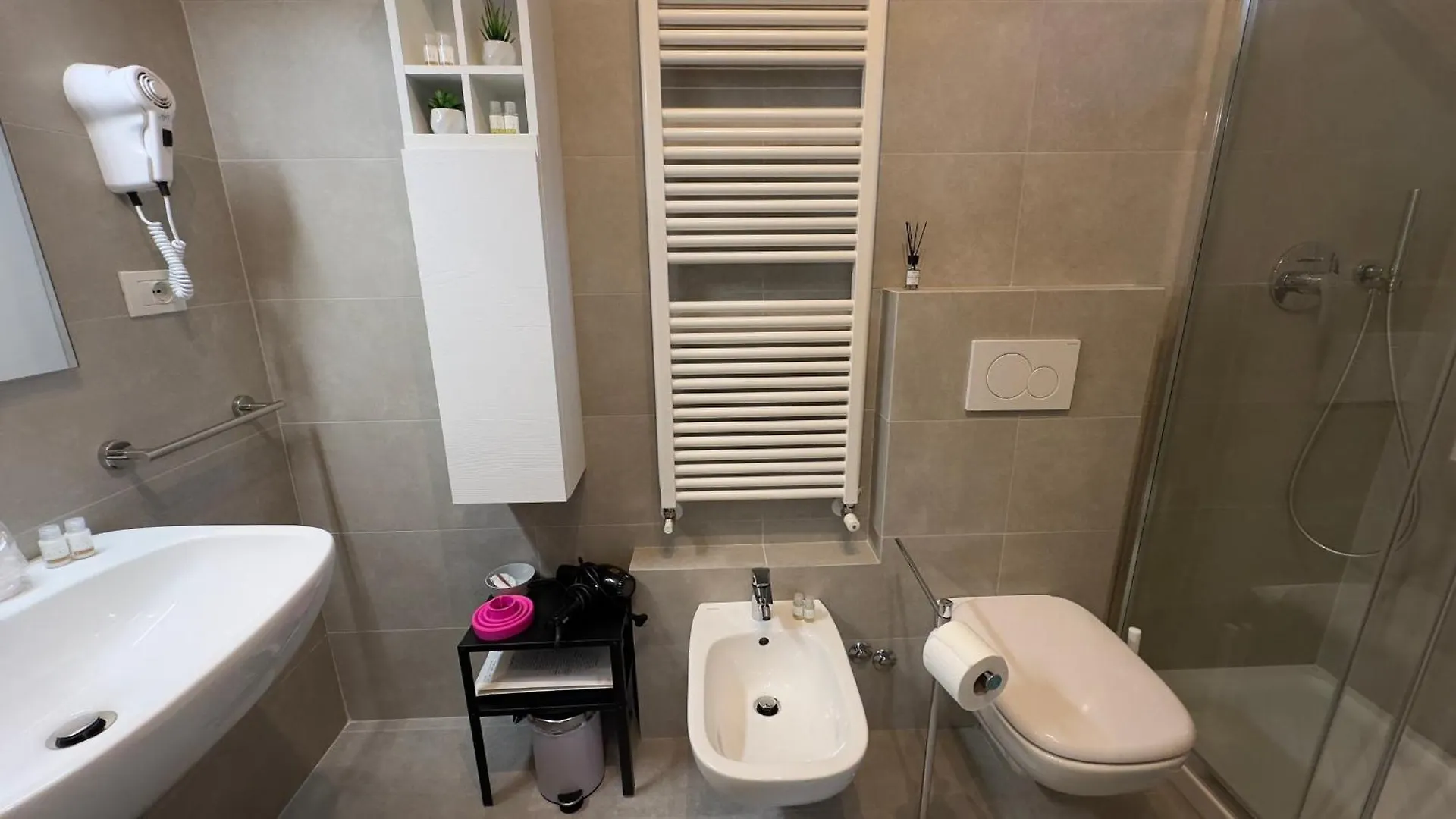 La Casa Bianca Rooms&Lounge Cesenatico Guest house