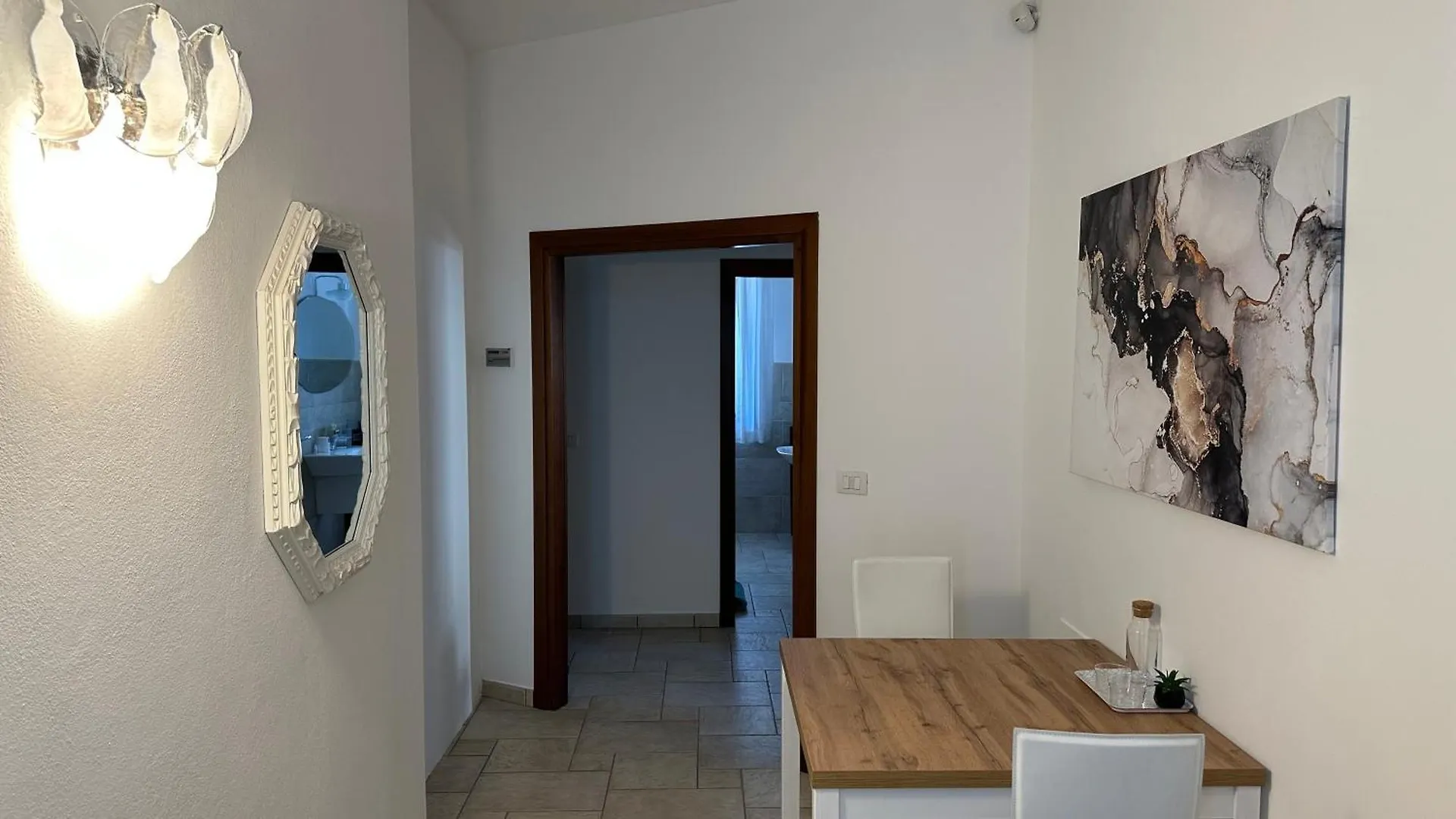 La Casa Bianca Rooms&Lounge Cesenatico Italien