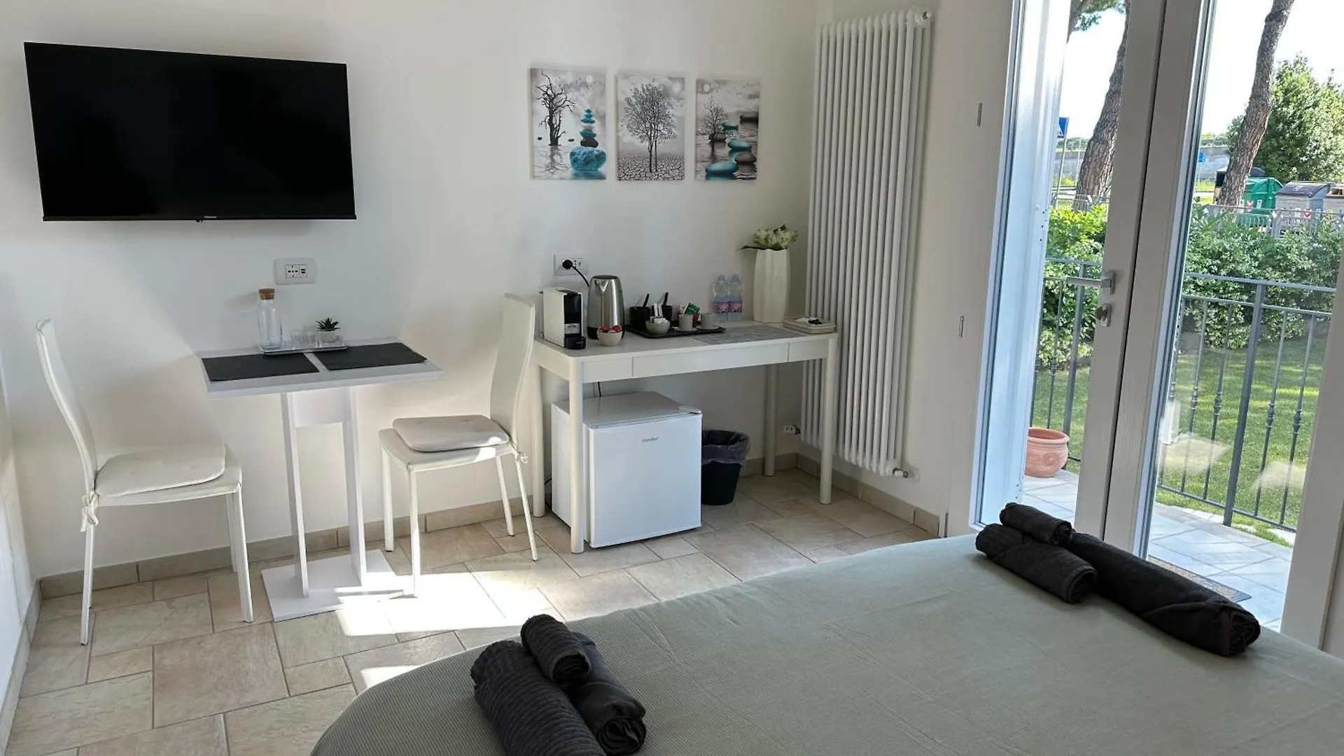 La Casa Bianca Rooms&Lounge Cesenatico Guest house